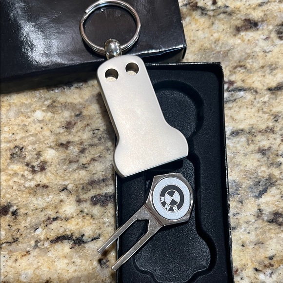 BMW Metallic Keyring - Picture 4 of 6